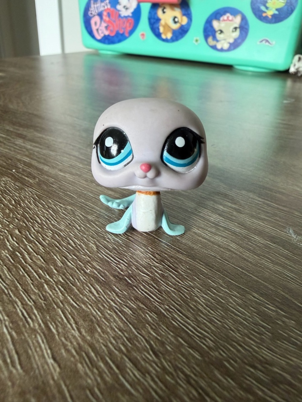 Littlest Pet Shop #1445 seal squeaky clean pets